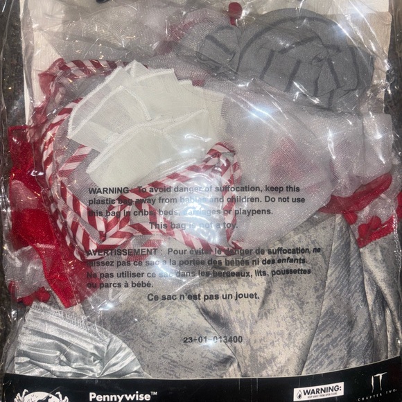 Spirit White and Red Halloween Pennywise  costume - Picture 2 of 4